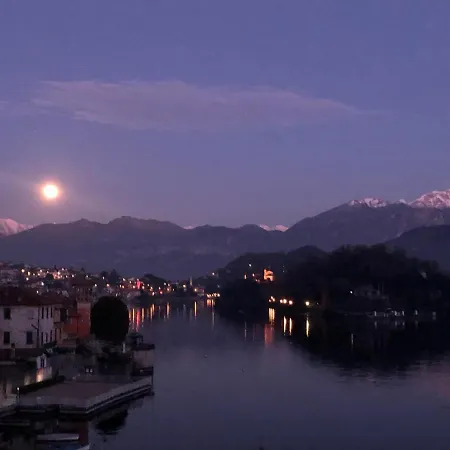 Liza's Suite's - Room's With A View Appartement