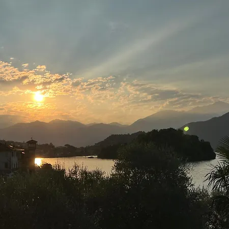 Liza's Suite's - Room's With A View Apartment