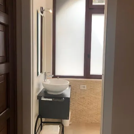 Liza's Suite's - Room's With A View Sala Comacina