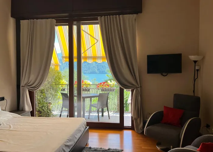 Liza's Suite's - Room's With A View Sala Comacina